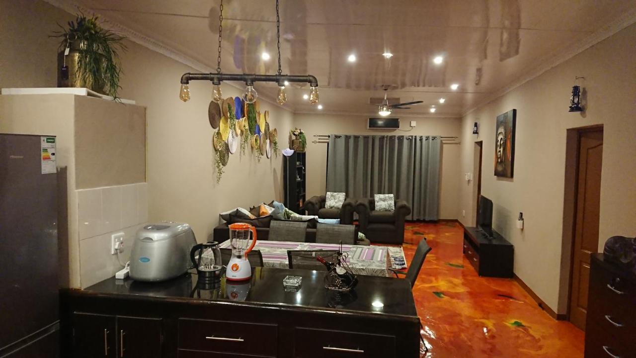 Svh Bush Lodge Marloth Park Eksteriør billede